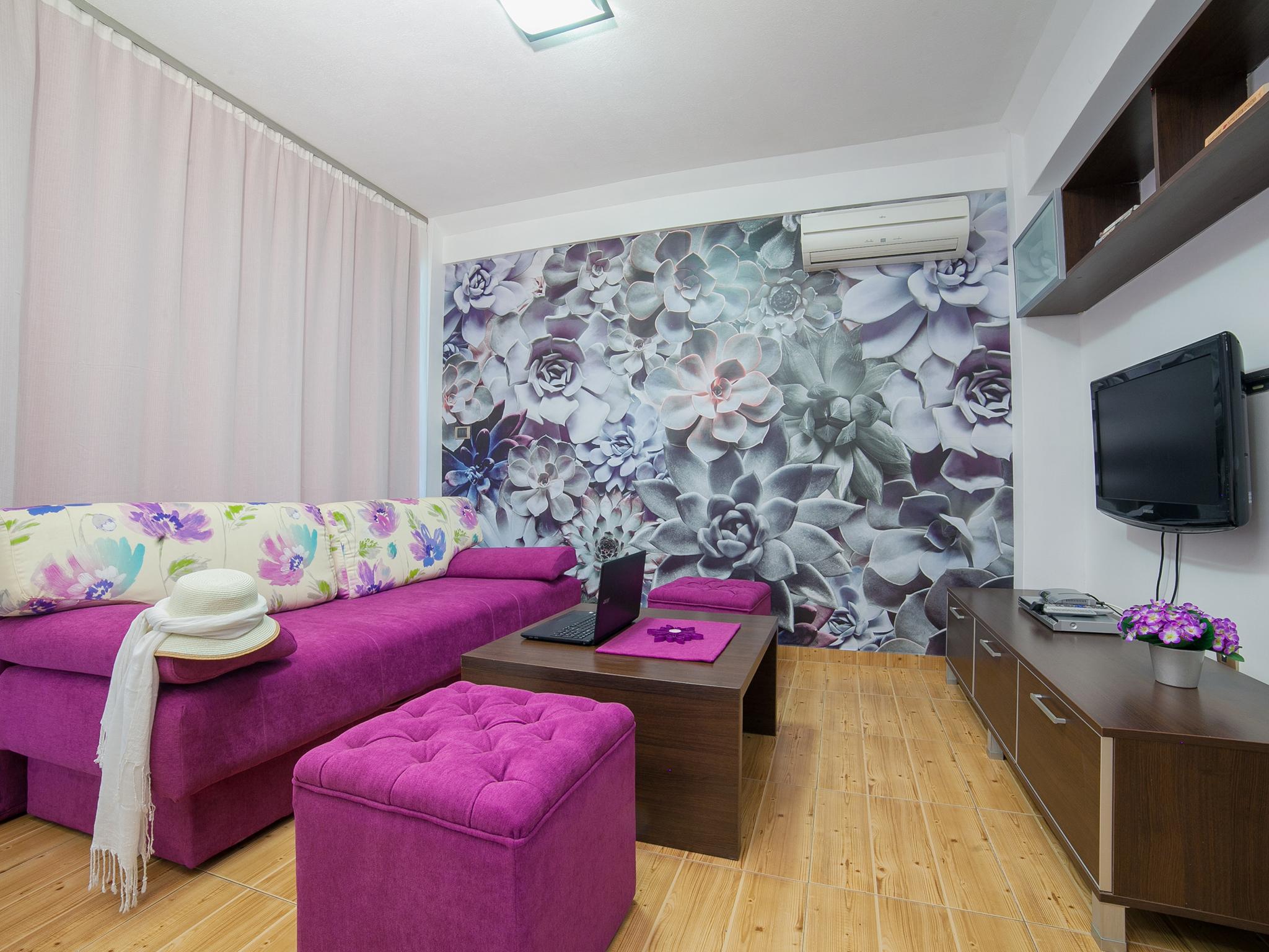 Raymond Apartments Pržno Exteriör bild